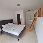 Aivi\'S Hotel Ksamil